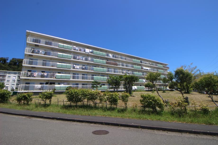 2LDK apartment in Yokosuka, Kanagawa - Photo 1