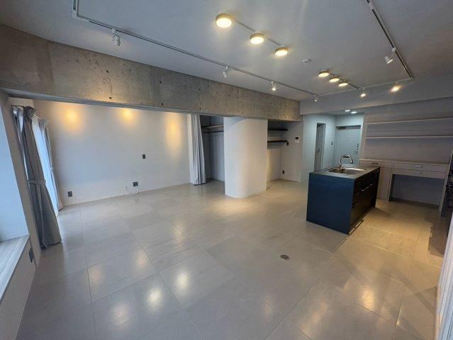 2LDK apartment in Hakata Ward, Fukuoka - Photo 1