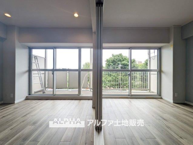 3LDK+S apartment in Akishima, Tokyo - Photo 1