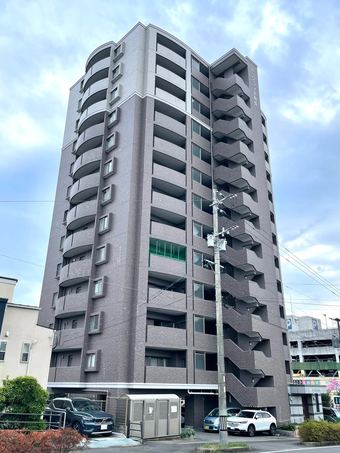 4LDK apartment in Isahaya