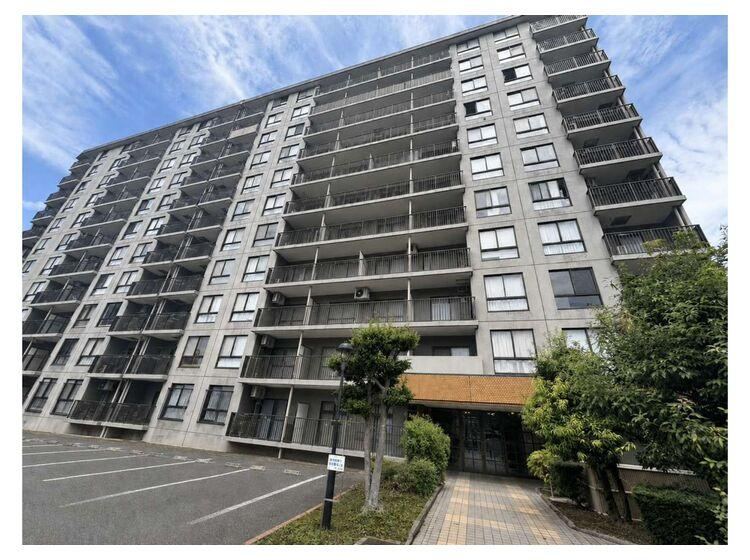 2LDK apartment in Kanazawa, Ishikawa - Photo 1
