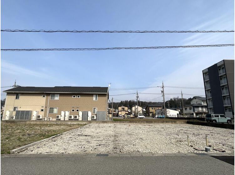 194 m² land in Kanazawa, Ishikawa - Photo 1