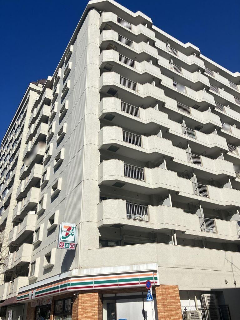 2LDK apartment in Toshima Ward, Tokyo - Photo 1
