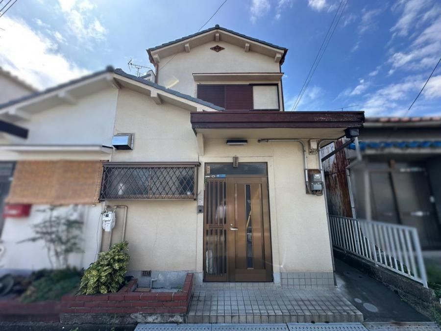 3DK house in Neyagawa, Osaka - Photo 1