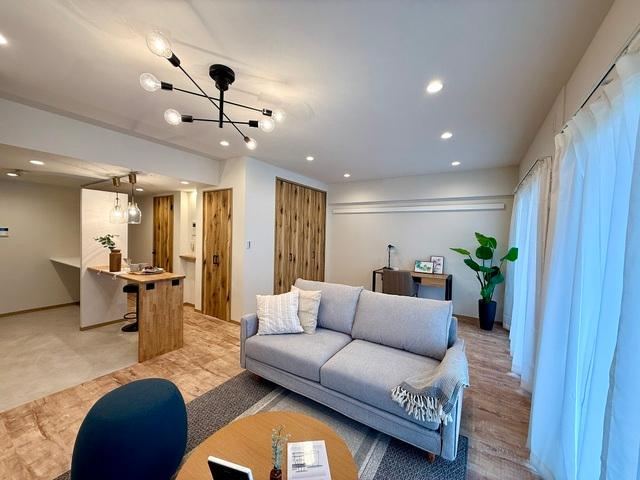 2LDK apartment in Tsurumi Ward, Yokohama, Kanagawa - Photo 1