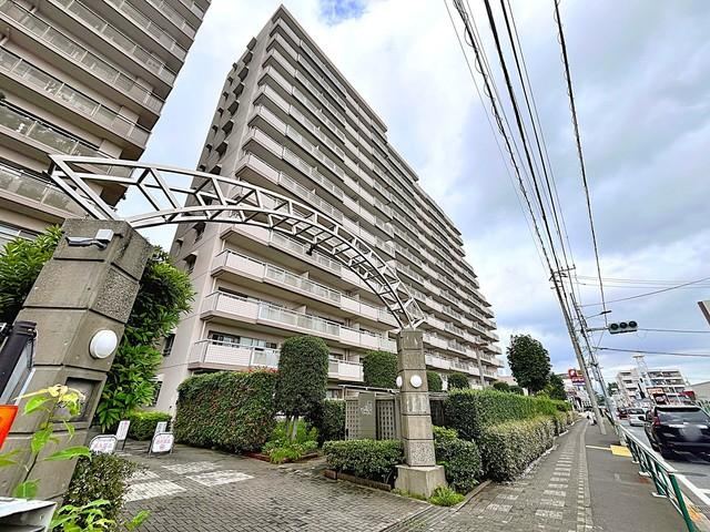 3LDK apartment in Higashikurume, Tokyo - Photo 1
