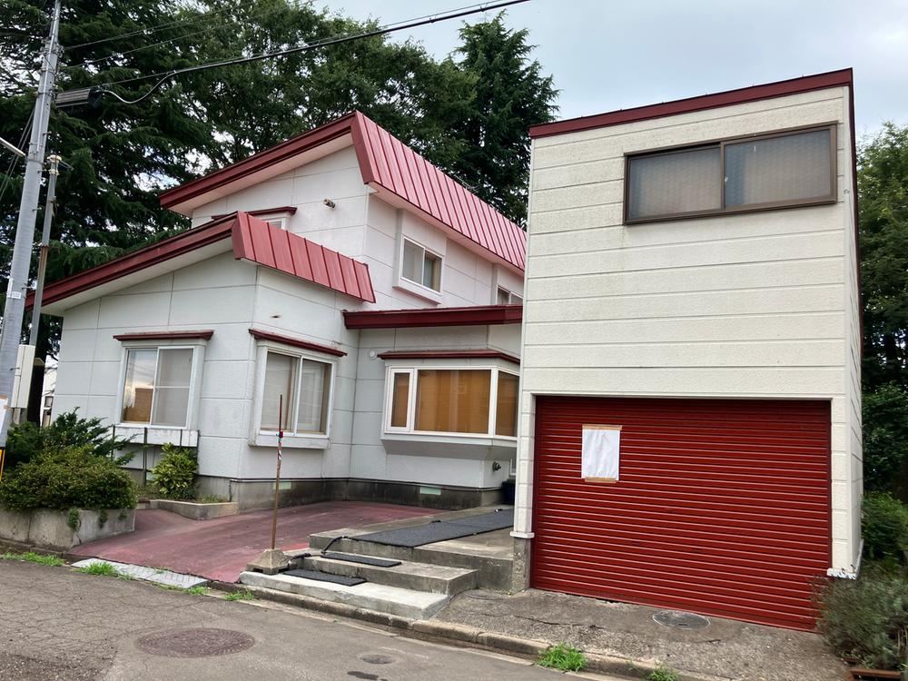 4LDK house in Aomori, Aomori - Photo 1