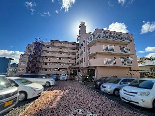 4LDK apartment in Kita Ward, Kobe, Hyogo - Photo 1