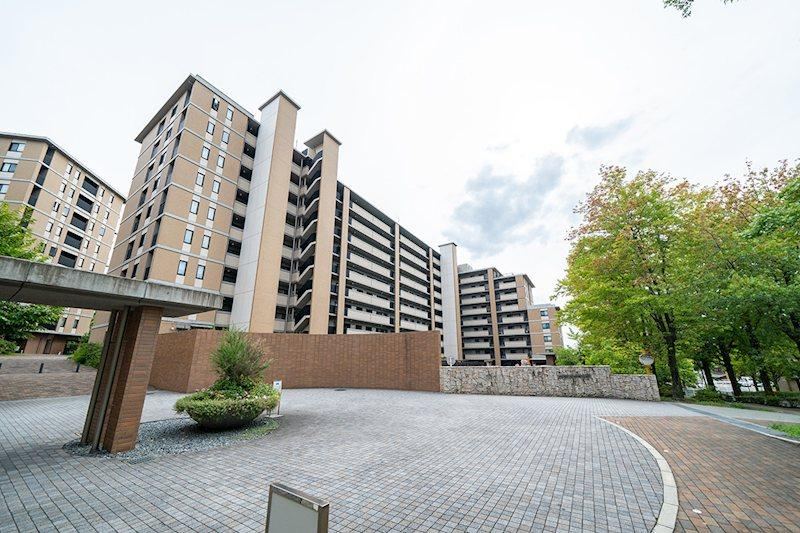 3LDK apartment in Suita, Osaka - Photo 1