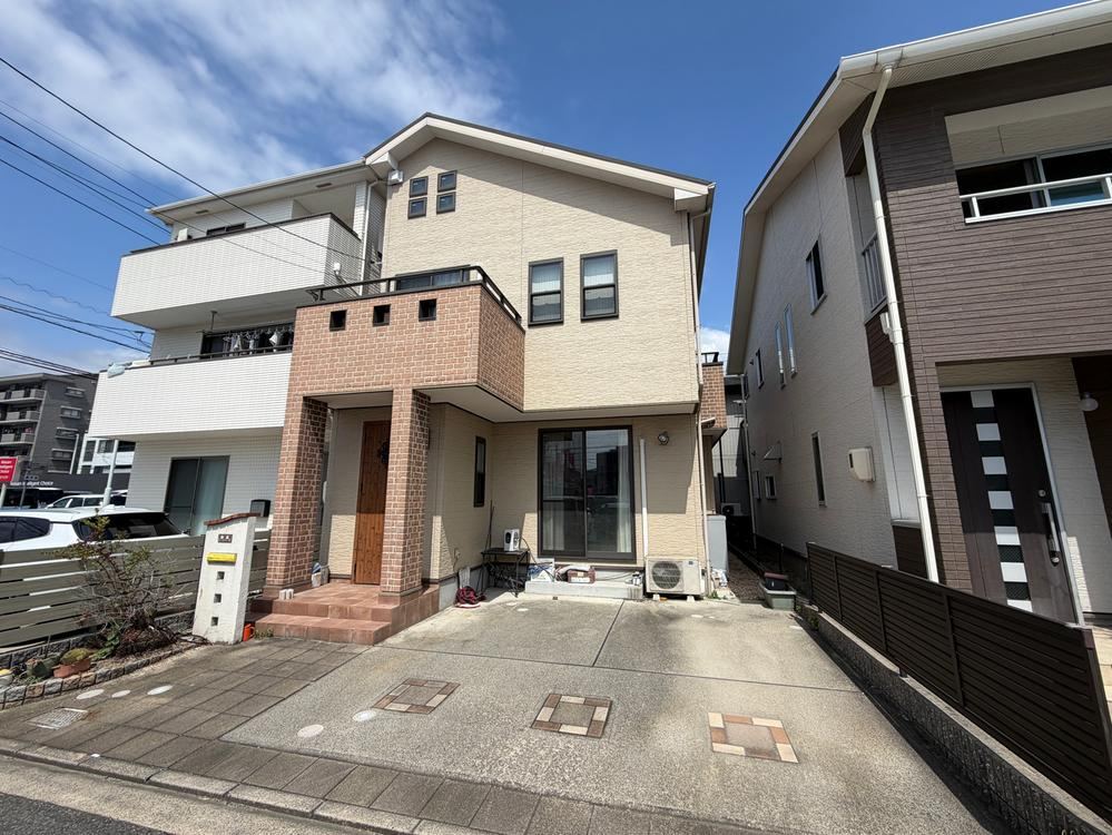 4LDK+S house in Nishi Ward, Hiroshima - Photo 1