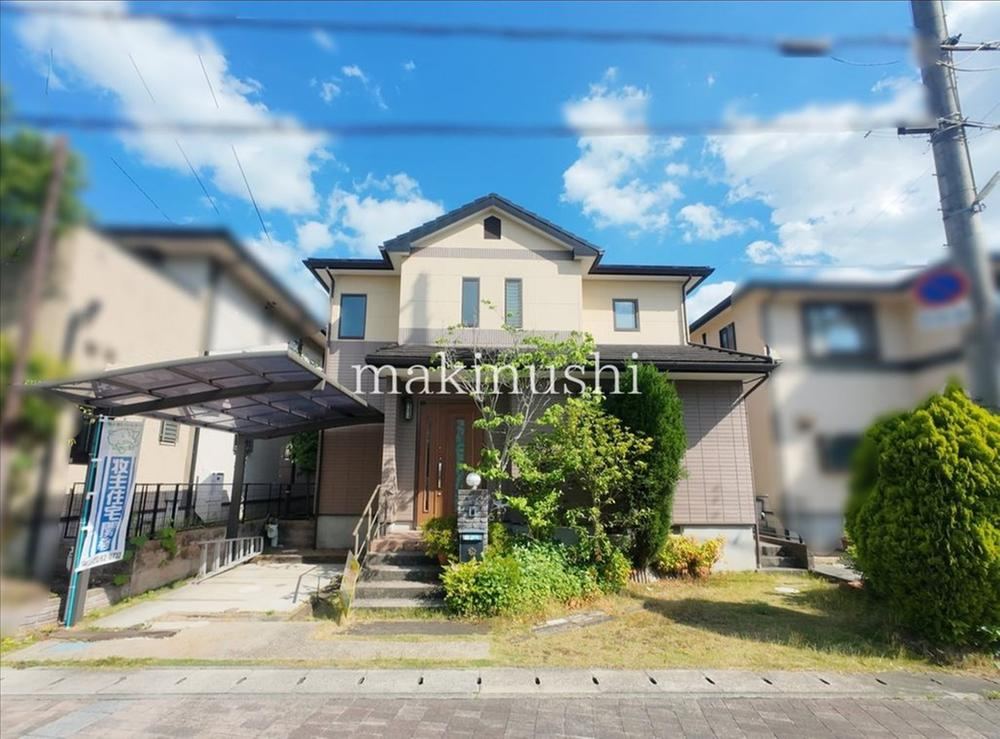 4LDK house in Tondabayashi, Osaka - Photo 1