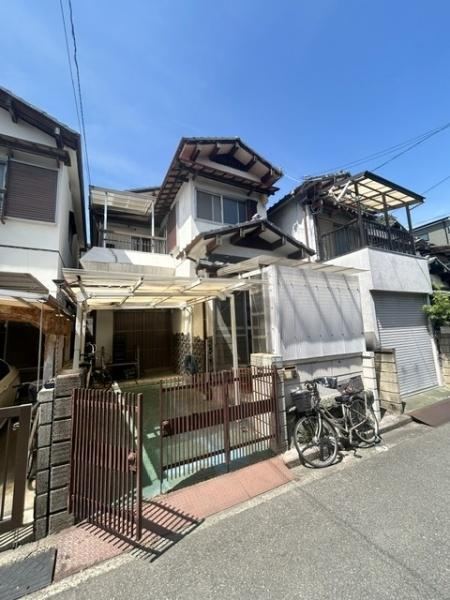 5DK house in Sakai Ward, Sakai, Osaka - Photo 1