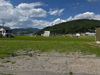 plot of land in Suwa