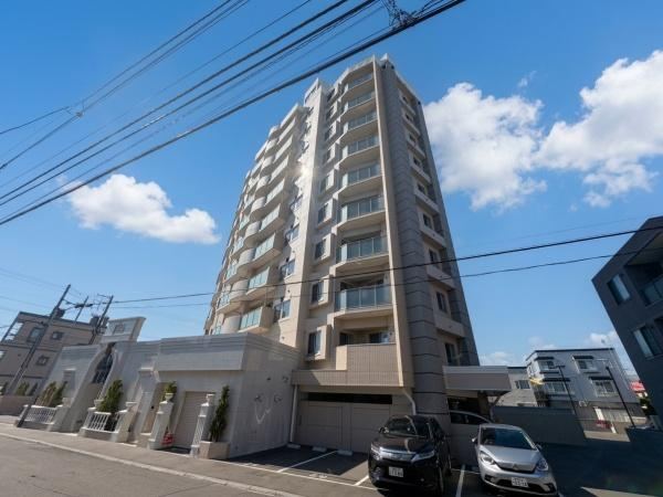 3LDK apartment in Higashi Ward, Sapporo, Hokkaido - Photo 1