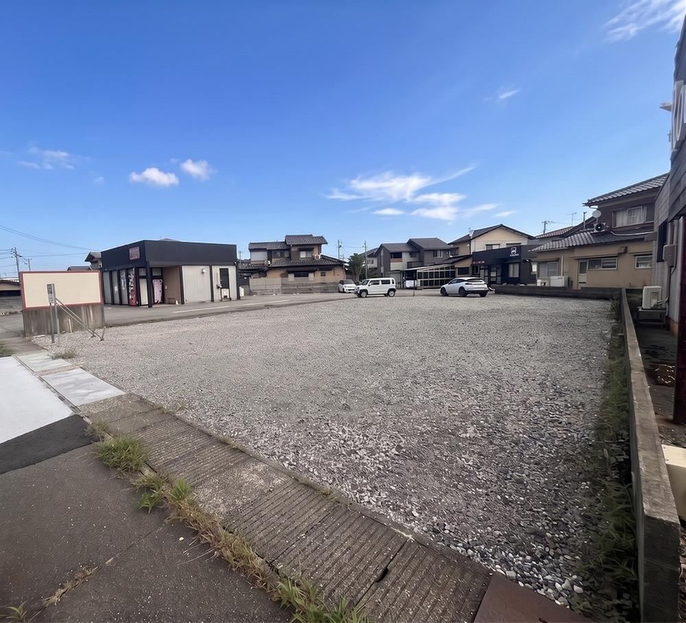 424 m² land in Kanazawa, Ishikawa - Photo 1