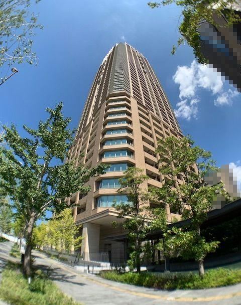2LDK apartment in Kita Ward, Osaka - Photo 1