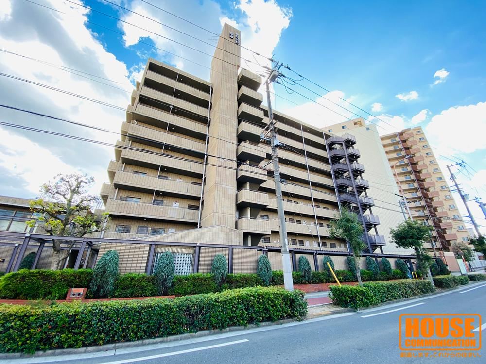 3LDK apartment in Nishiyodogawa Ward, Osaka - Photo 1