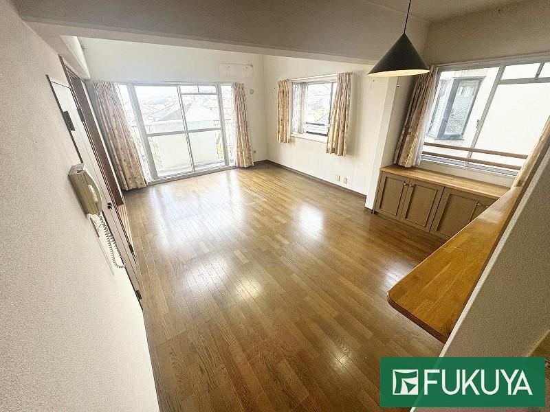 3LDK apartment in Shijonawate, Osaka - Photo 1
