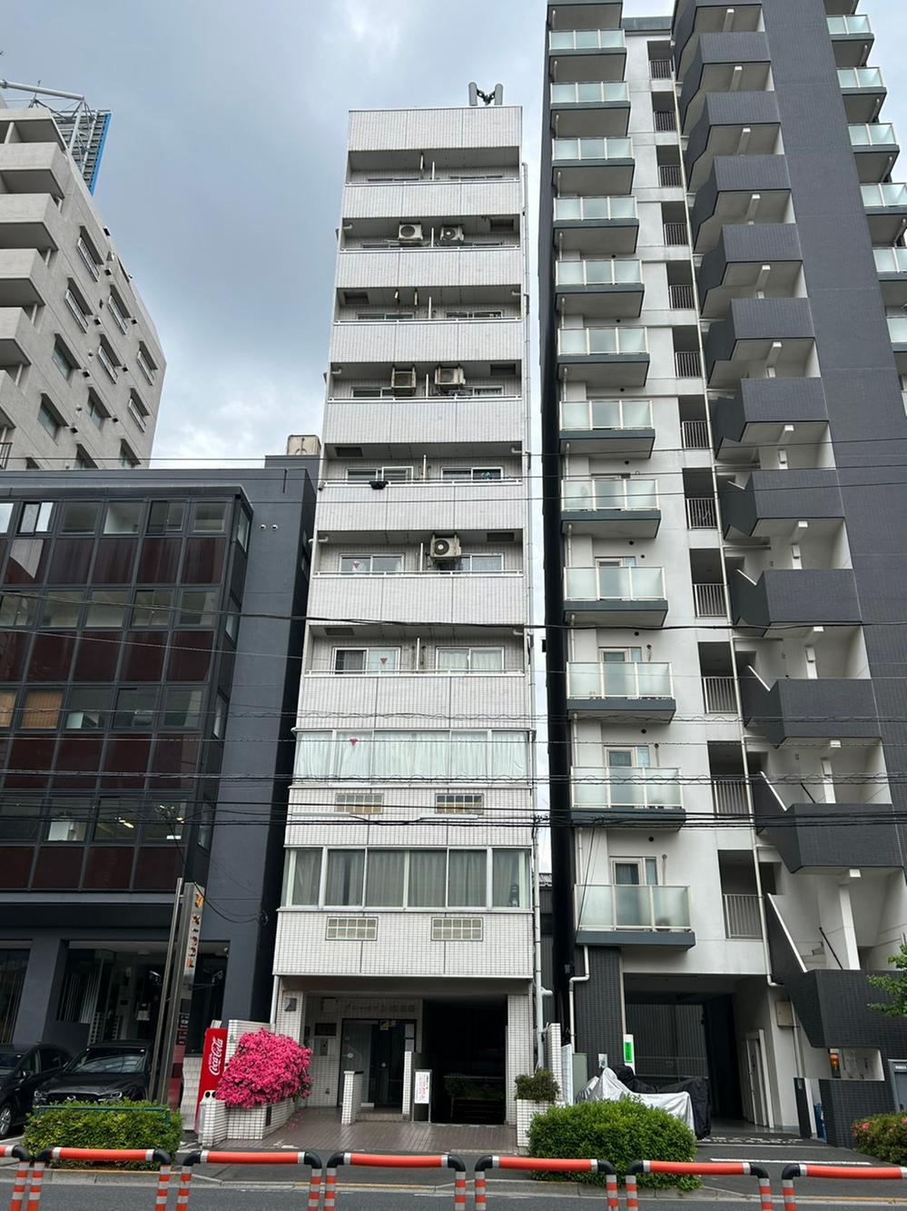 studio apartment in Arakawa Ward, Tokyo - Photo 1