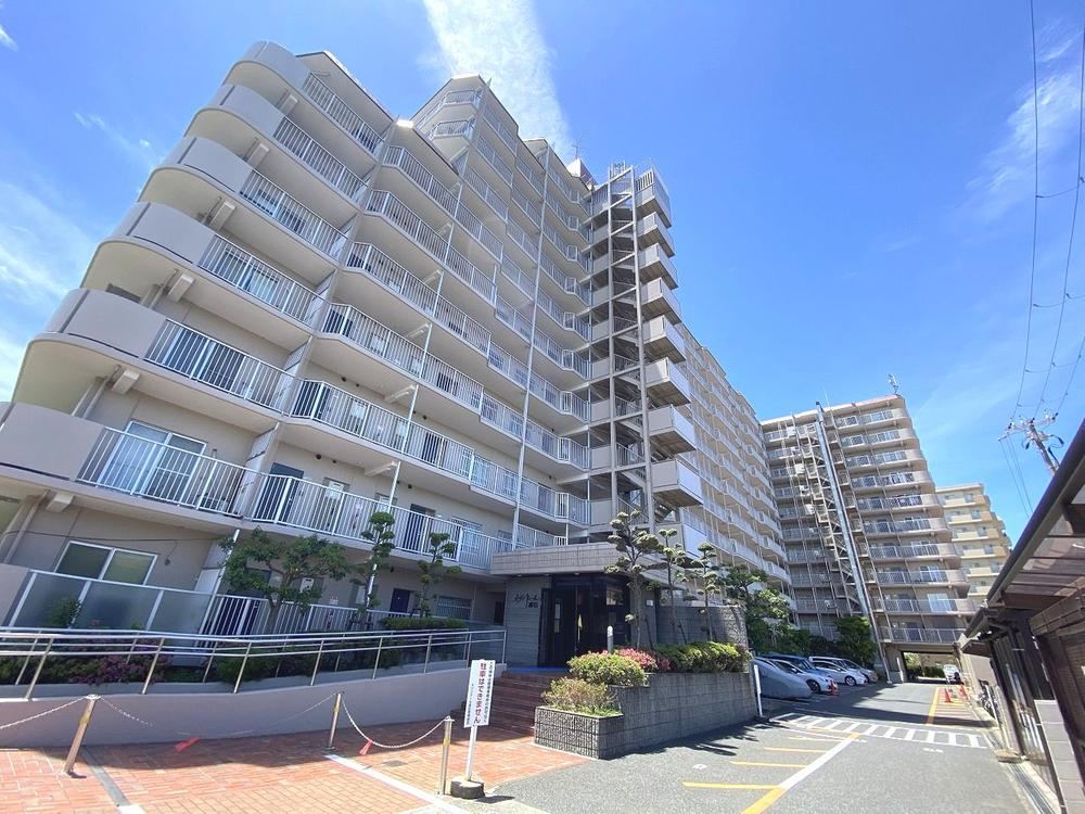 4LDK apartment in Takaishi, Osaka - Photo 1