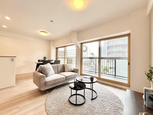 2LDK apartment in Nishiyodogawa Ward, Osaka - Photo 1