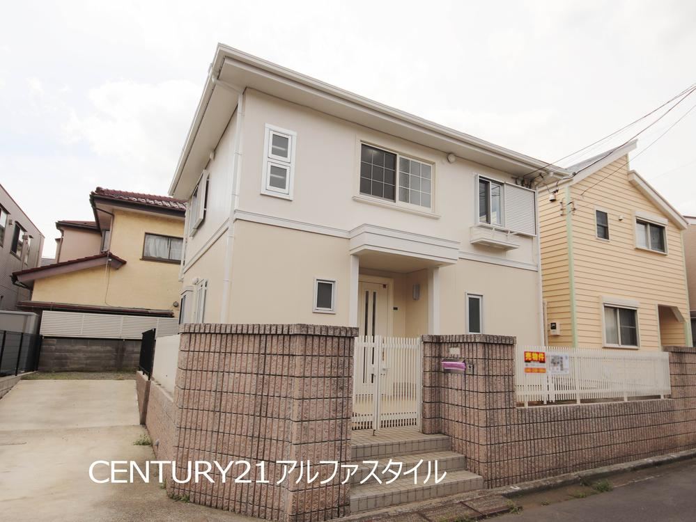 3LDK house in Ayase, Kanagawa - Photo 1