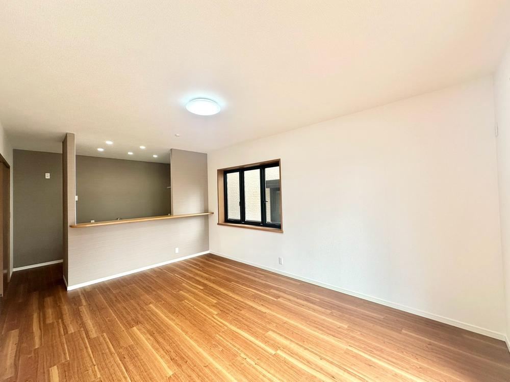 5LDK+S house in Minami Ward, Hiroshima - Photo 1