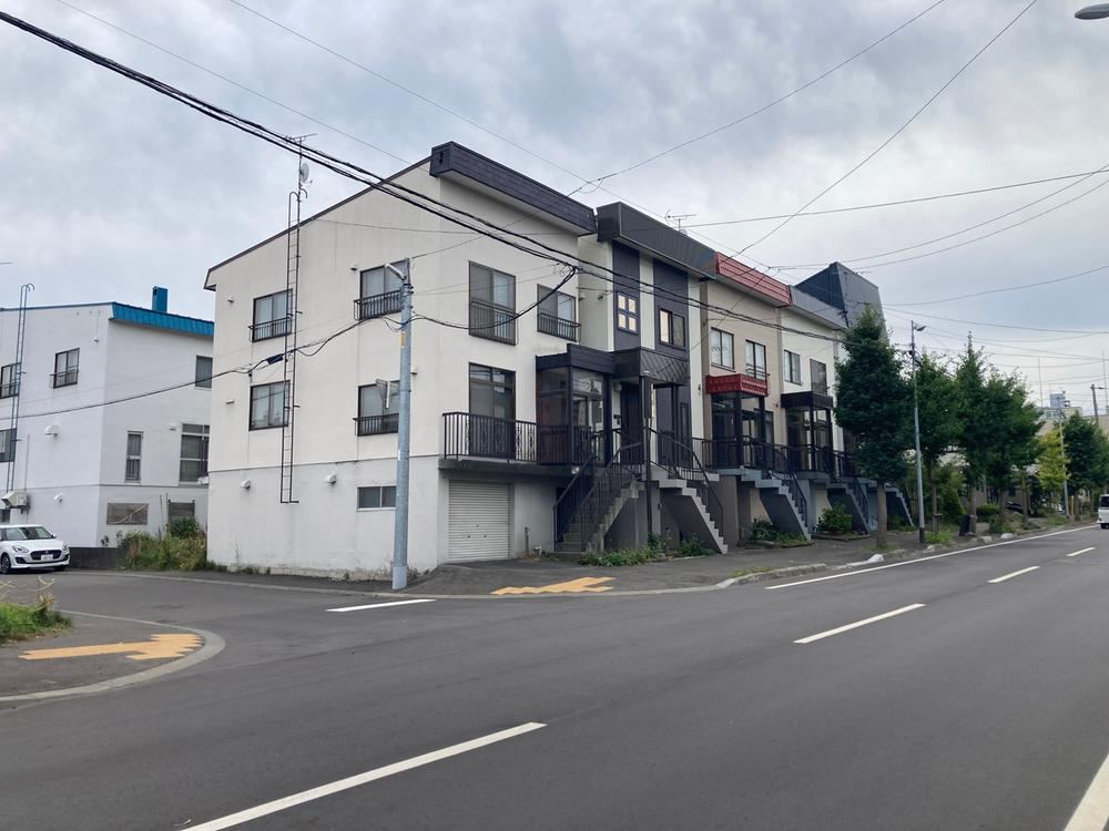 99 m² land in Shiroishi Ward, Sapporo, Hokkaido - Photo 1