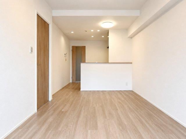 2LDK+S apartment in Nishi Ward, Osaka - Photo 1