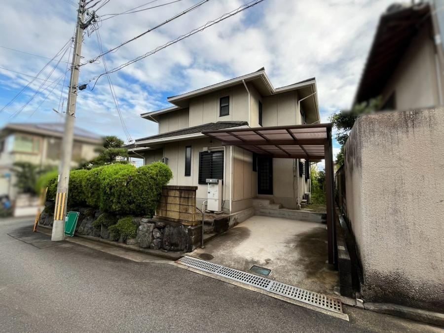 4LDK+S house in Yamatokoriyama, Nara - Photo 1