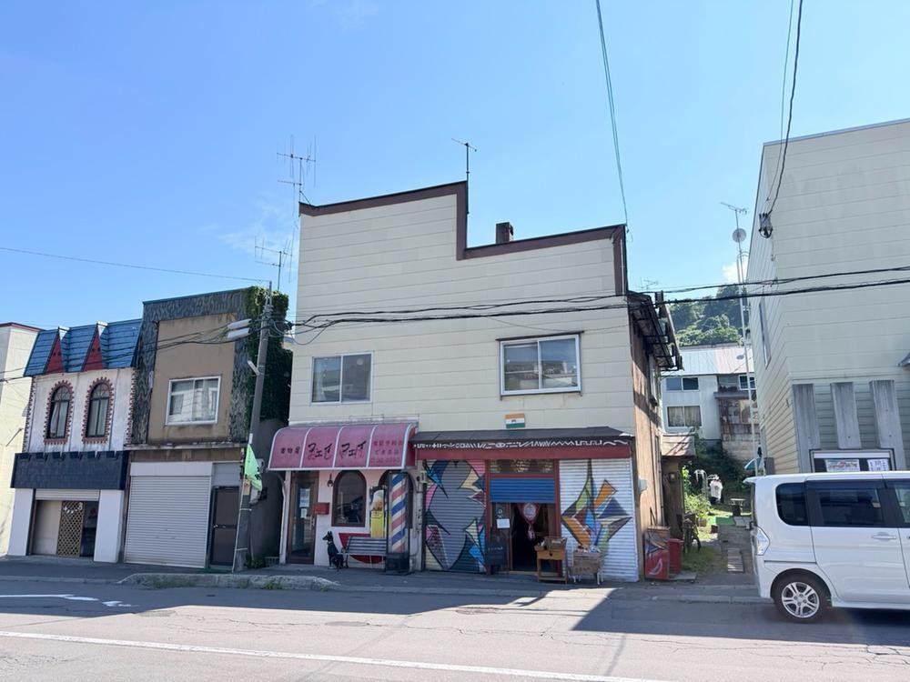 6LDK house in Otaru, Hokkaido - Photo 1