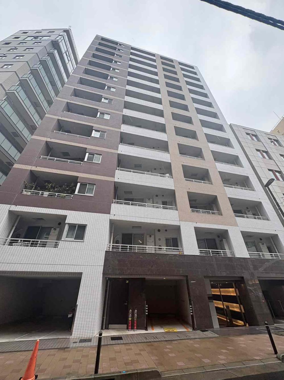 1LDK apartment in Chiyoda Ward, Tokyo - Photo 1
