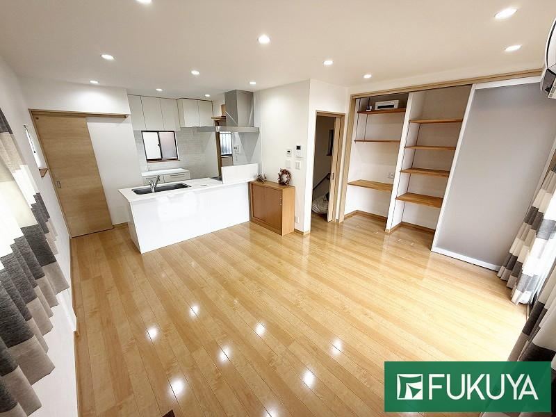 2LDK house in Katano, Osaka - Photo 1