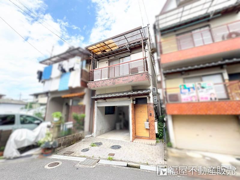 4DK house in Hirakata, Osaka - Photo 1