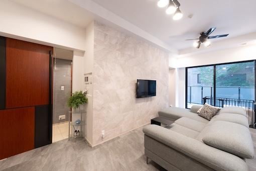 2LDK apartment in Minato Ward, Tokyo - Photo 1