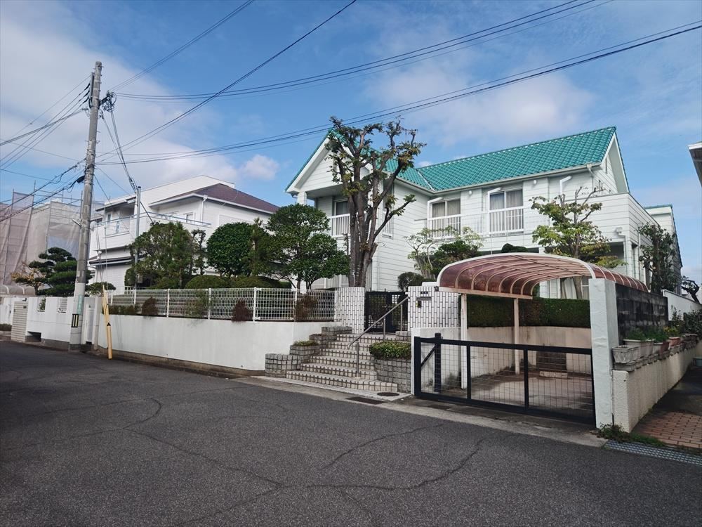 5LDK+S house in Tarumi Ward, Kobe, Hyogo - Photo 1