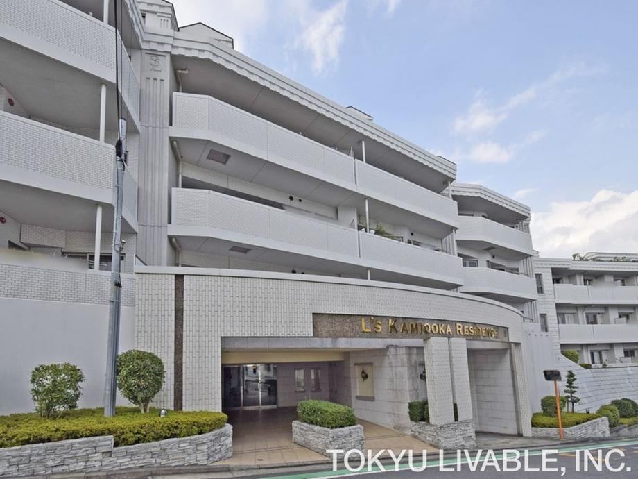 3LDK apartment in Konan Ward, Yokohama, Kanagawa - Photo 1