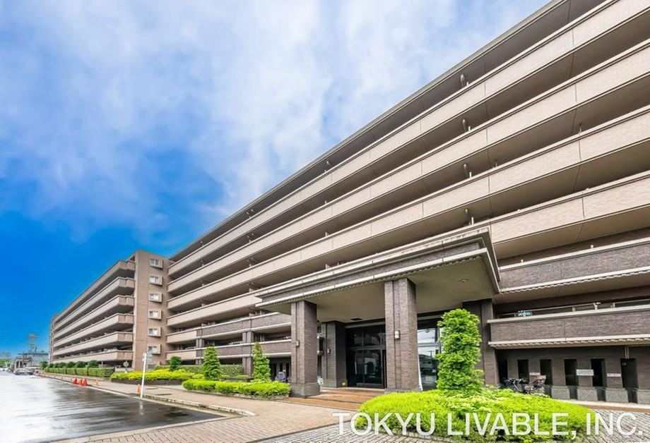 3LDK apartment in Tsurumi Ward, Yokohama, Kanagawa - Photo 1