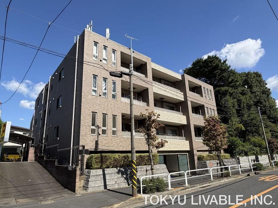 2LDK apartment in Setagaya Ward, Tokyo - Photo 1