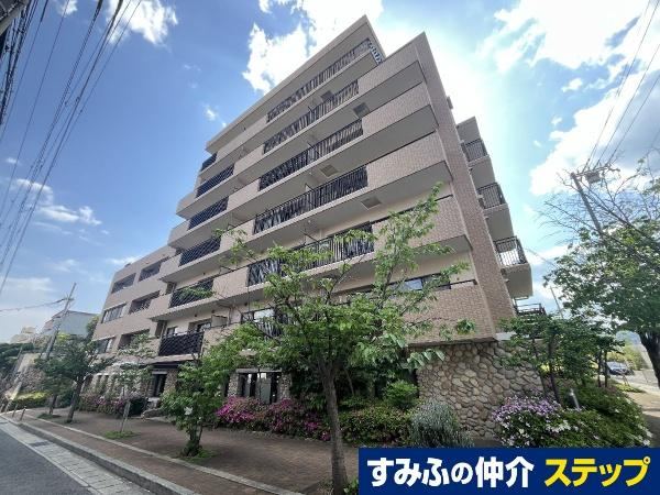 2LDK apartment in Nishinomiya, Hyogo - Photo 1