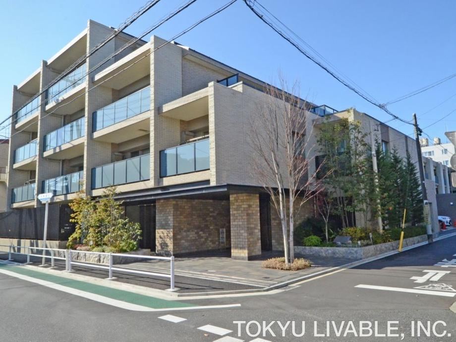 3LDK apartment in Musashino, Tokyo - Photo 1
