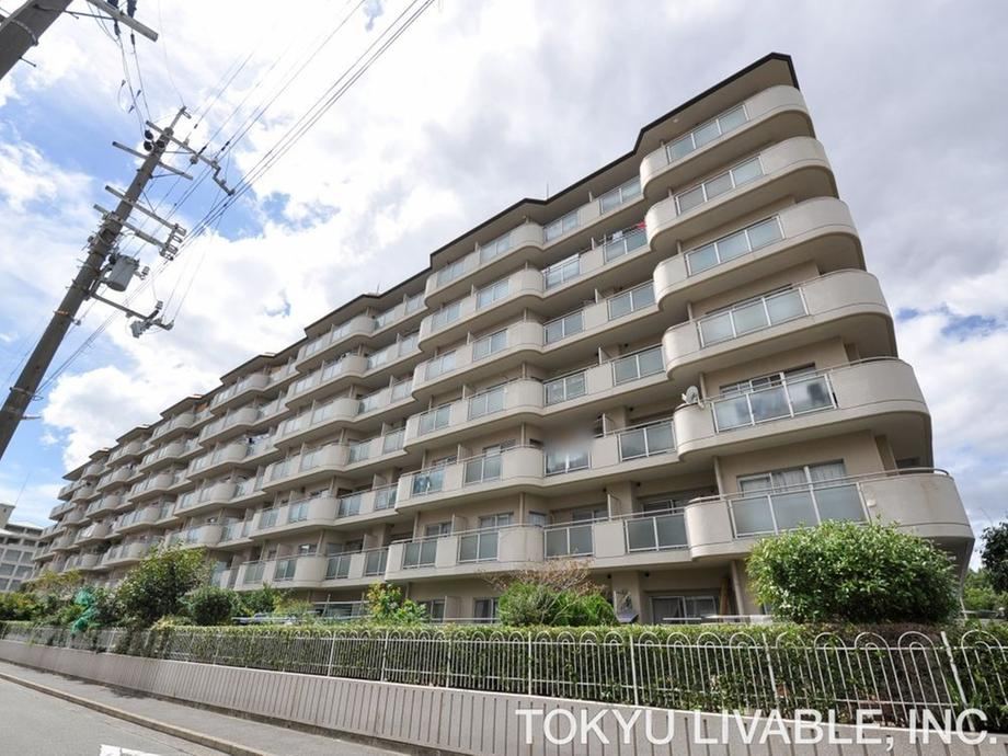 2LDK apartment in Nishinomiya, Hyogo - Photo 1