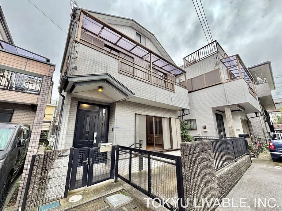 3LDK house in Urayasu, Chiba - Photo 1
