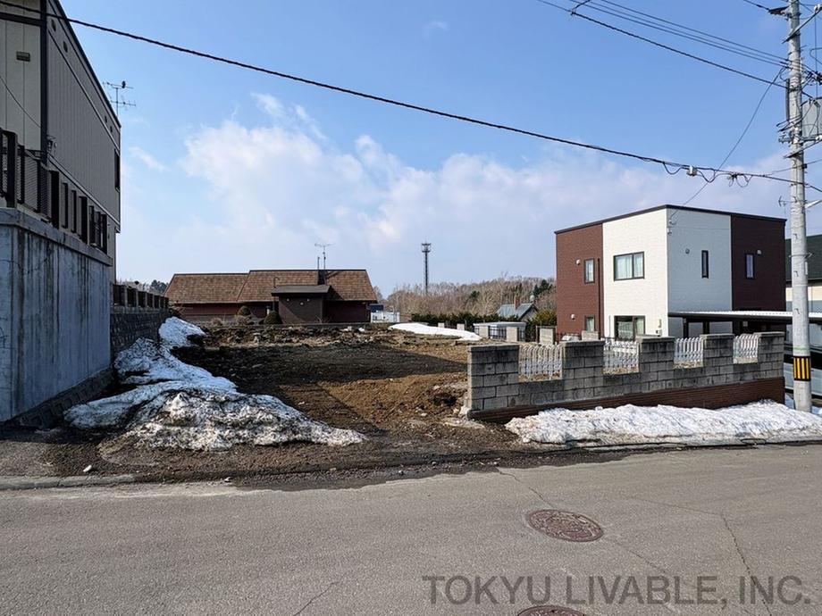 340 m² land in Toyohira Ward, Sapporo, Hokkaido - Photo 1