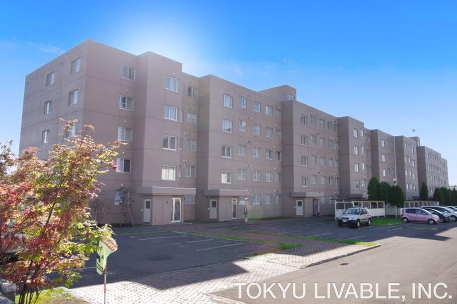 4LDK apartment in Ebetsu, Hokkaido - Photo 1