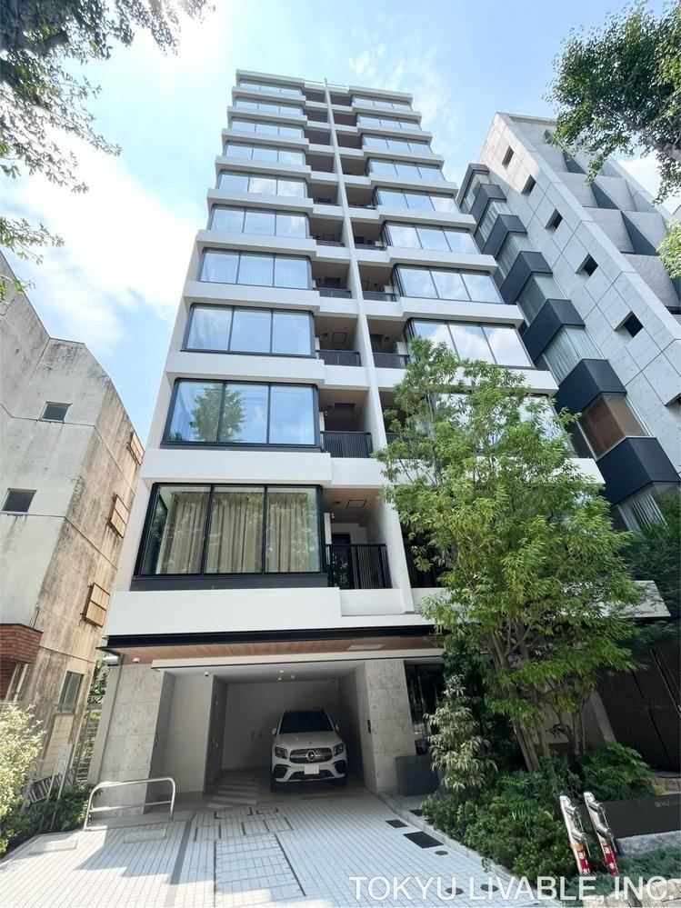 1LDK apartment in Shibuya Ward, Tokyo - Photo 1