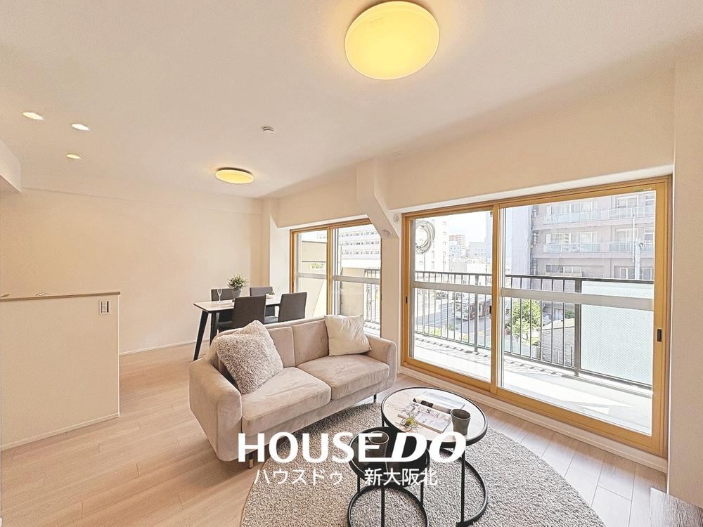 2LDK apartment in Nishiyodogawa Ward, Osaka - Photo 1