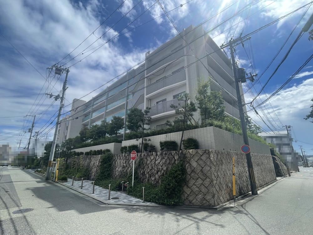 2LDK+S apartment in Ashiya, Hyogo - Photo 1