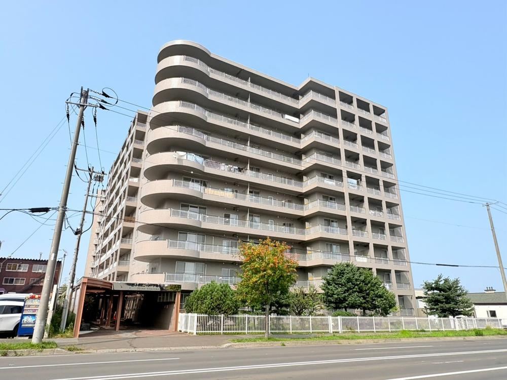 3LDK apartment in Teine Ward, Sapporo, Hokkaido - Photo 1