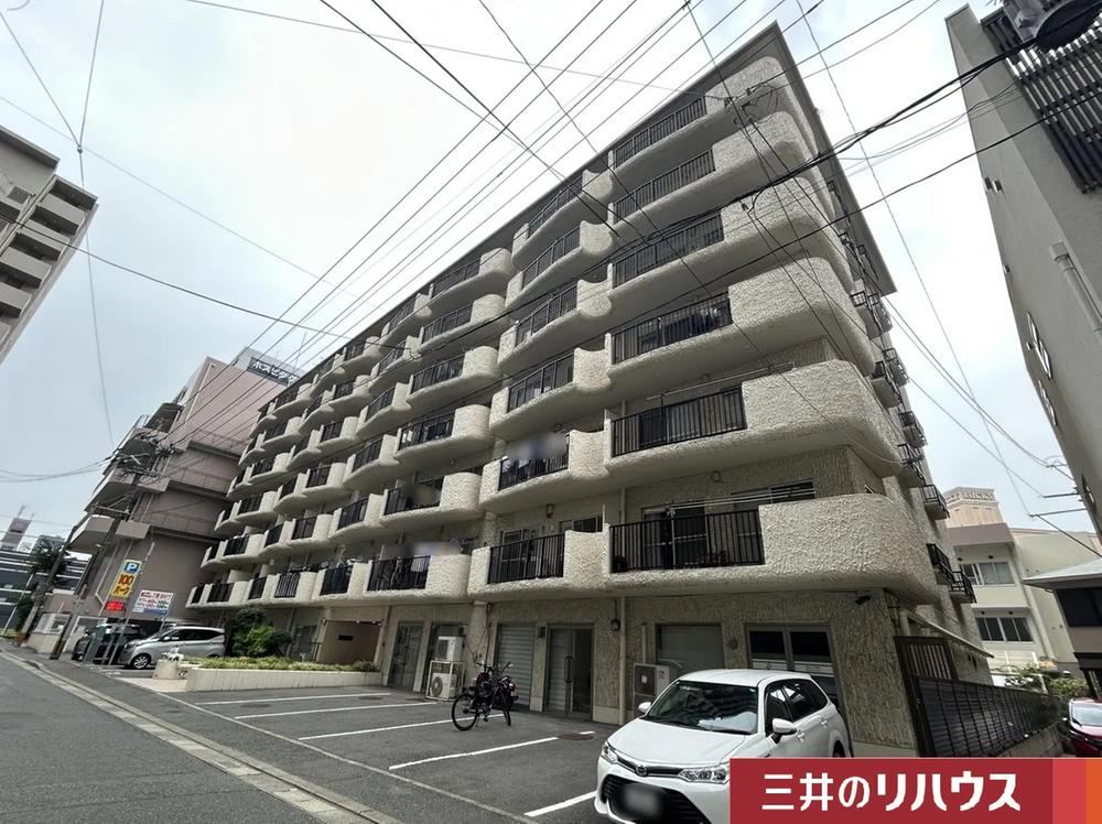 2LDK apartment in Chuo Ward, Fukuoka - Photo 1